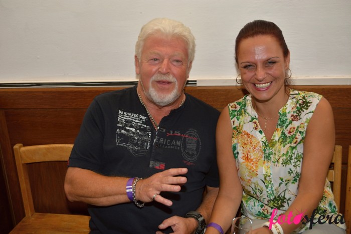 Drobný Milan s přítelkyní - DSC_4805