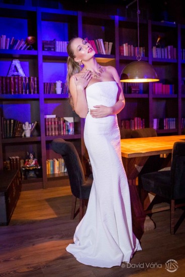 K. Mališová_šaty_Dominika Sedláčková