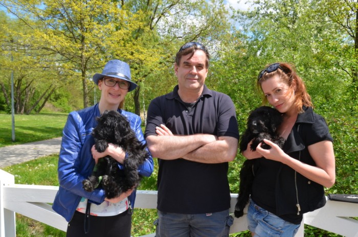 Karolína Hájková s Miroslavem Etzlerem, Lenkou Zahradnickou a Kubíkem a Vojtou z DOGPOINTU