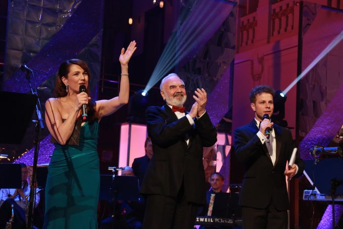 Charitativní večer StarDance pořádaný Českou televizí pro centrum Paraple. Moderátoři : Kostková Tereza, Onder Jan Lokace fotografování : Obecní dům, Praha