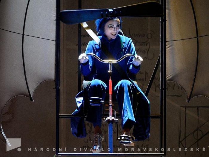 ariel-olga-jelinkova-foto-martin-popelar