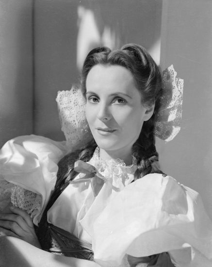 Jarmila Novotná, Mařenka_Prodaná nevěsta, archiv Zámku Liteň, z.s. a pozůstalost Jarmily Novotné_res