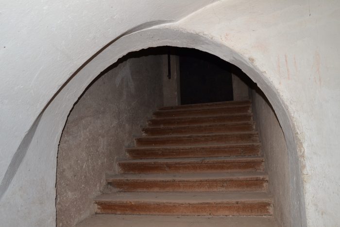 TZ_Děti musí v tajemných sklepech a na půdách žďárského zámku najít ztracenou truhlu, budou -hasit- i požár (1)