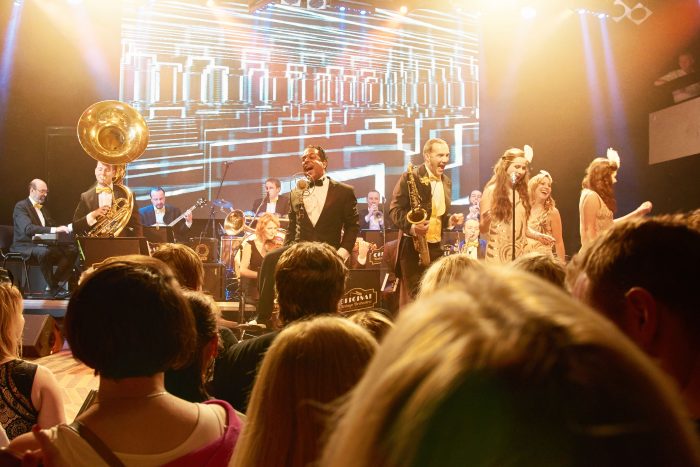 Original Vintage Orchestra to umí rozjet! Zdroj_ Kateřina Šulcová