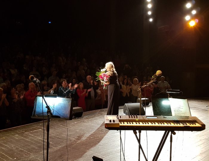 Aplaudujici publikum na koncerte HZ v Martine (15.05.2018) - (photo Renata Vesela)