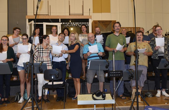 3 Kateřina si se sborem i zazpívala _DSC4768