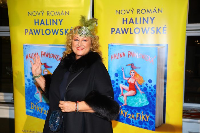 2 autorka 31 knih Halina Pawlowska IMG_4578