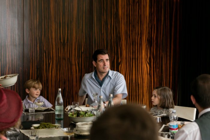 Skleněný pokoj - Claes Bang