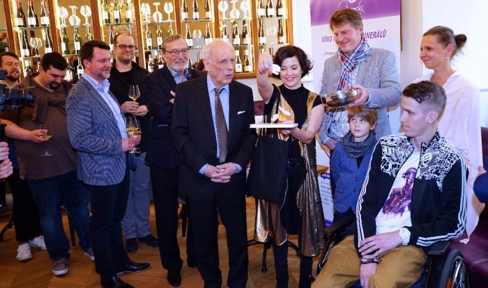 Batek Krest Janackova