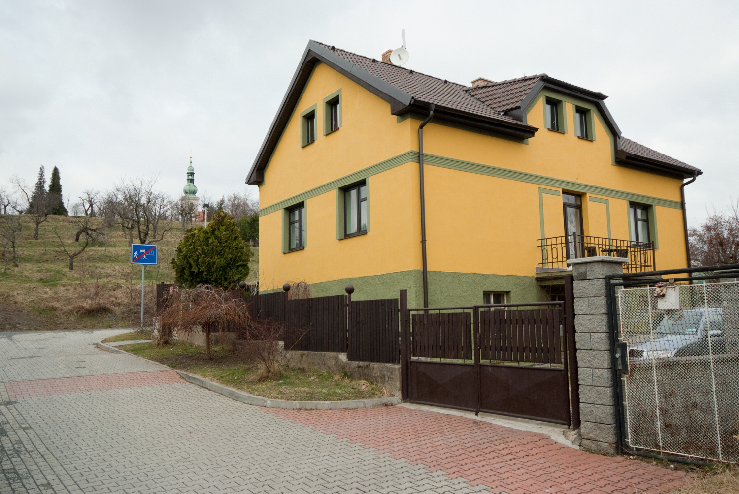 Jak se staví sen – Ze zchátralého podkroví motorkářský ráj