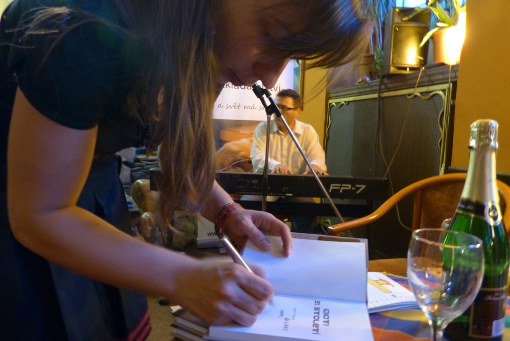 Křest Idiotů odstartovala dramatička Daniela Fischerová