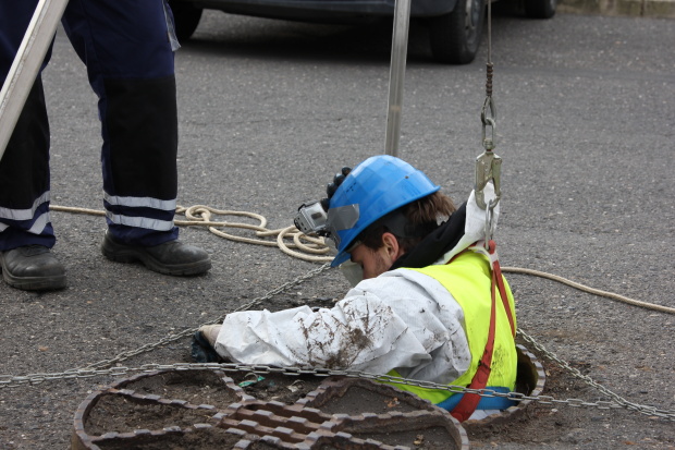 Těžká dřina III: 12. díl – Kanalizace