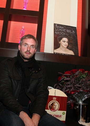 Lucii Bílá má svého moderátora! Je to farář!