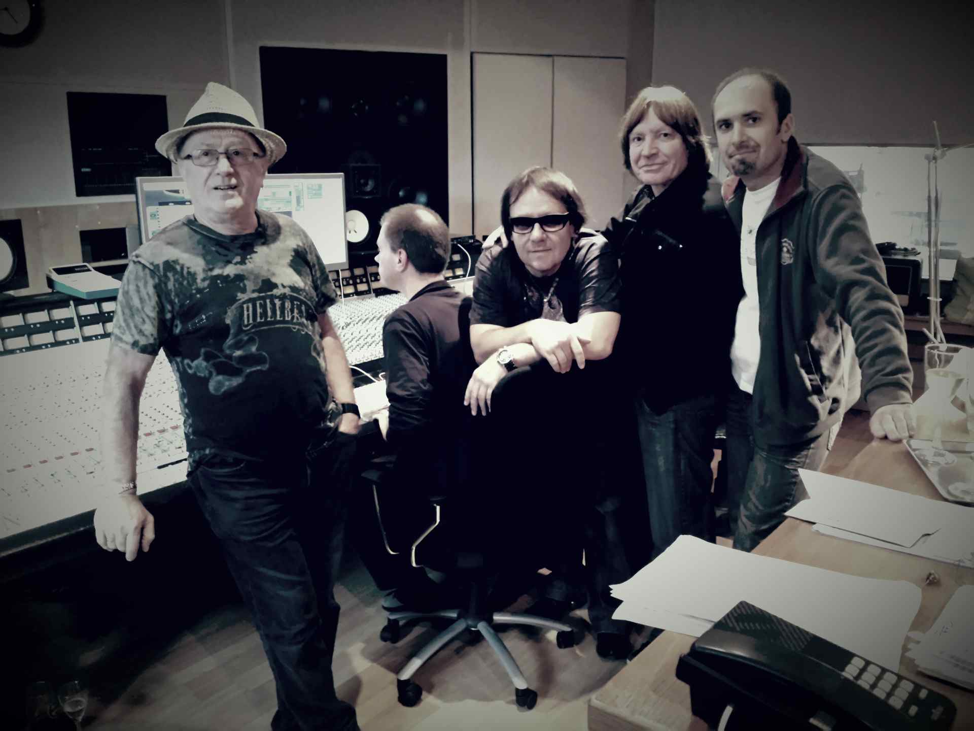 Skupina Olympic jede po smrti Peroutky dál! Vydává nové album!