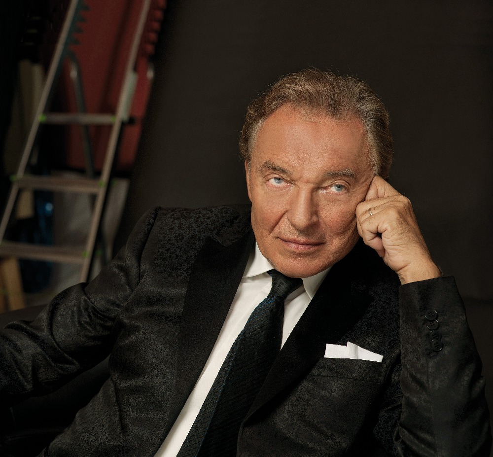 Komplet duetů Karla Gotta je tu! Víme, s kým a co si zazpíval