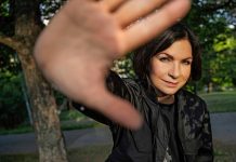 Podívejte se na nový klip Anny K. inspirovaný jejím životním příběhem