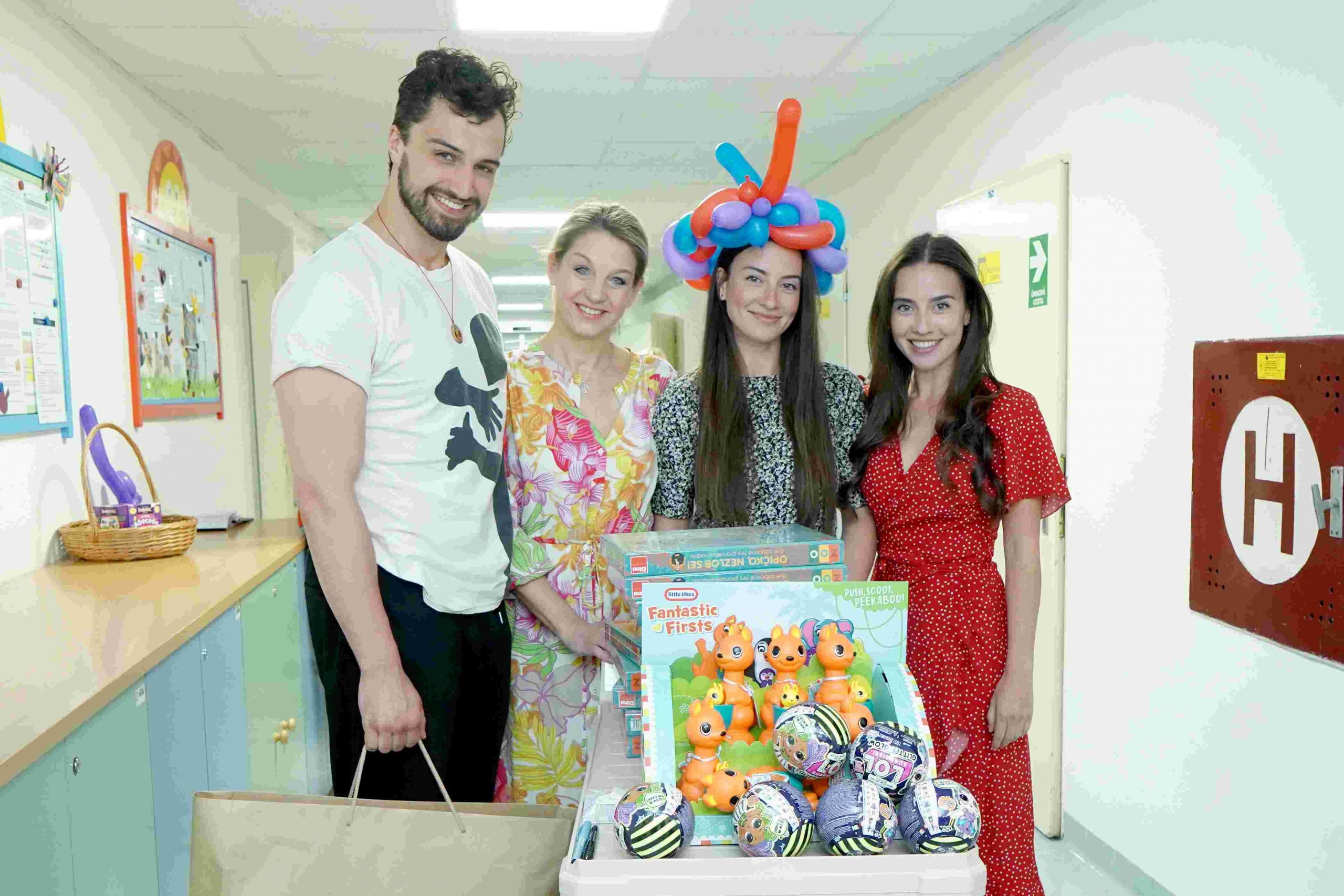 Sabina Laurinov Oslavila Mezin Rodn Den D T V Thomayerov Nemocnici ZOO 1 Scaled